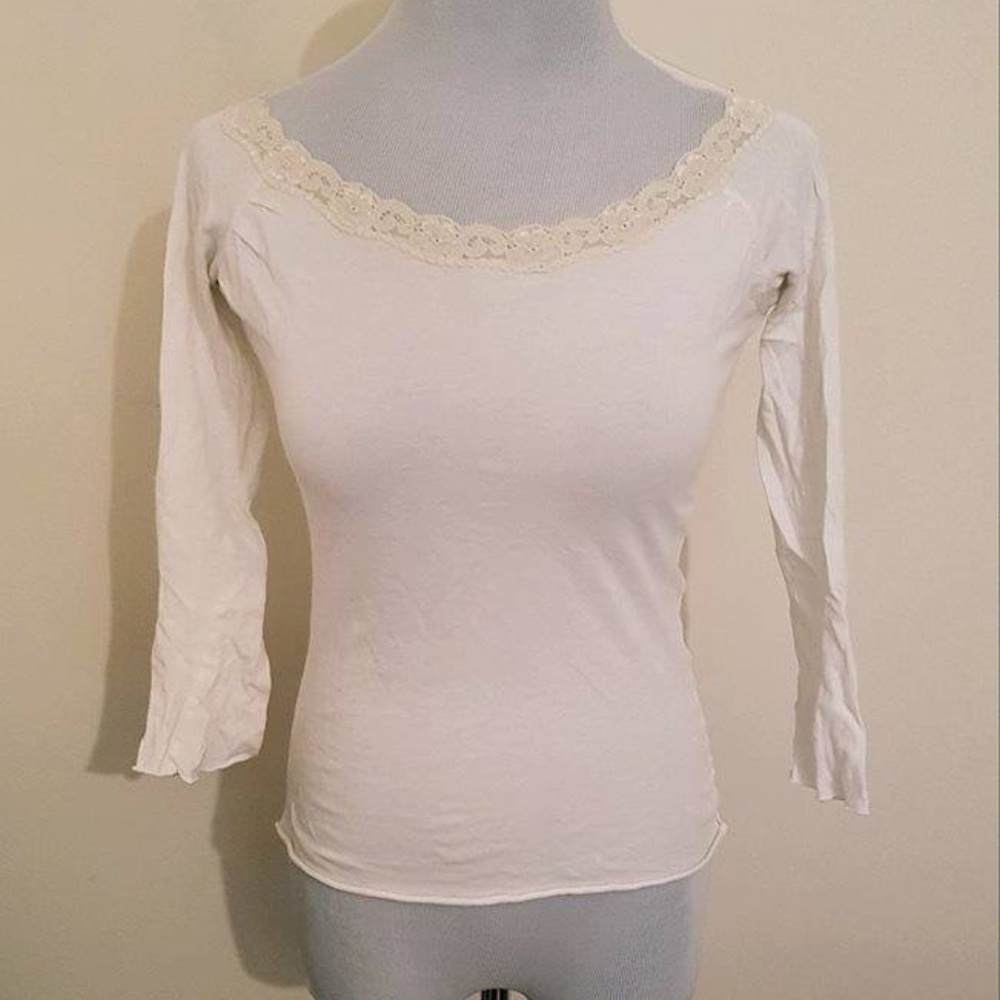 NWOT GUESS 3/4 Sleeve Top, Lace Collar (White)